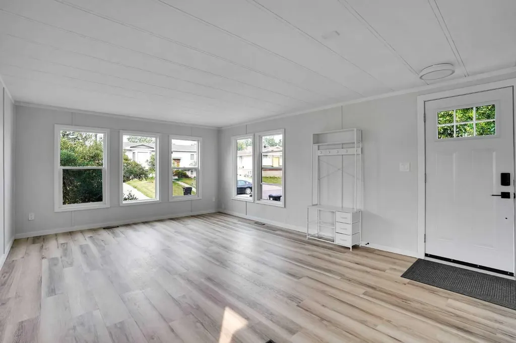 64 Huntwell Way NE Calgary AB T2k5t2