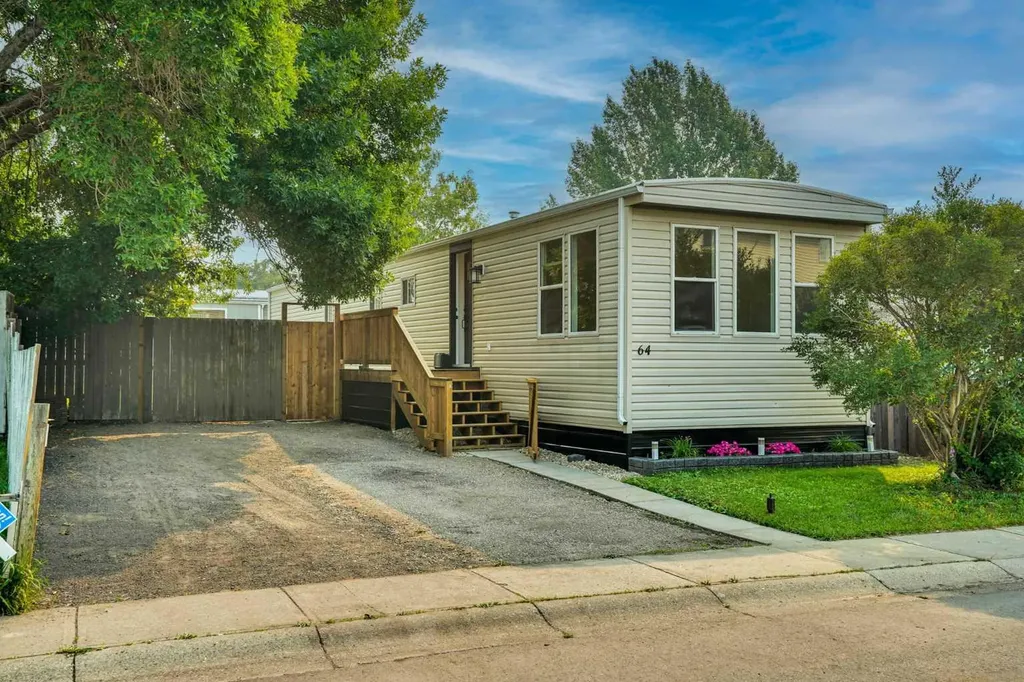64 Huntwell Way NE Calgary AB T2k5t2