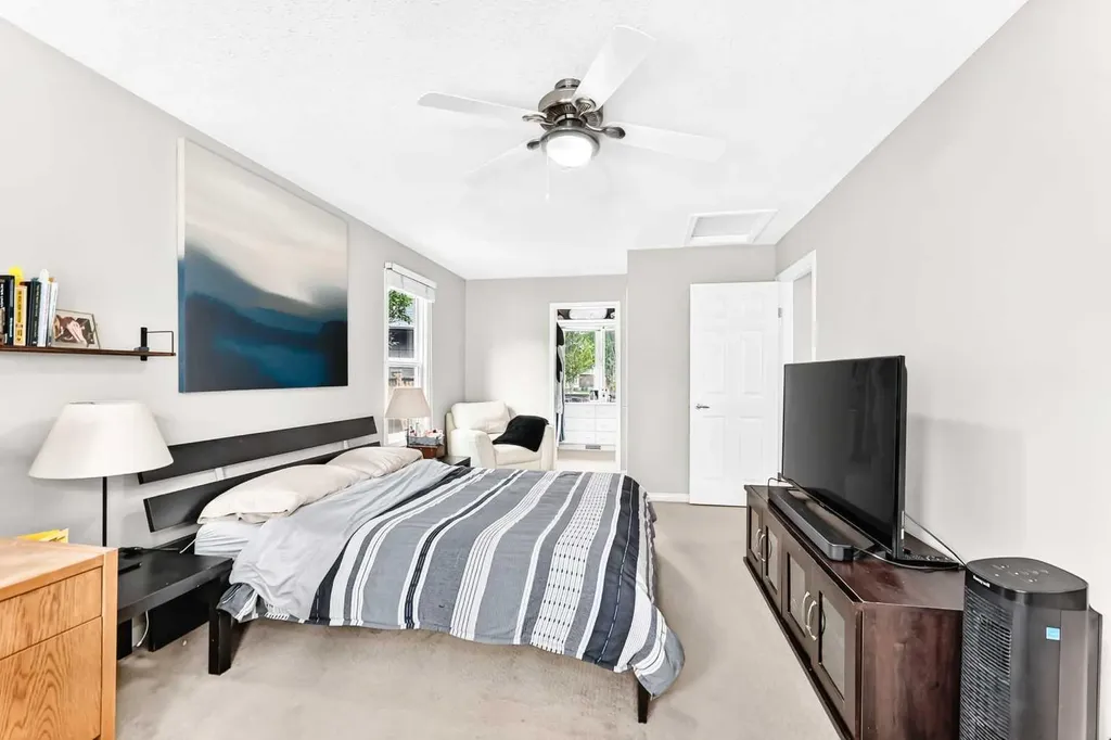 256 Midvalley Place SE Calgary AB T2X 1L3