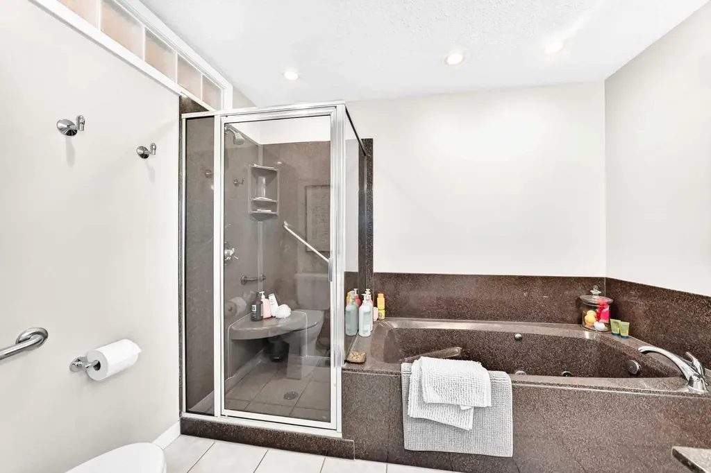 256 Midvalley Place SE Calgary AB T2X 1L3