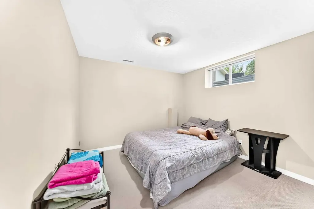 256 Midvalley Place SE Calgary AB T2X 1L3