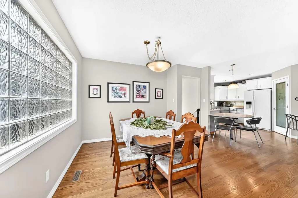 256 Midvalley Place SE Calgary AB T2X 1L3