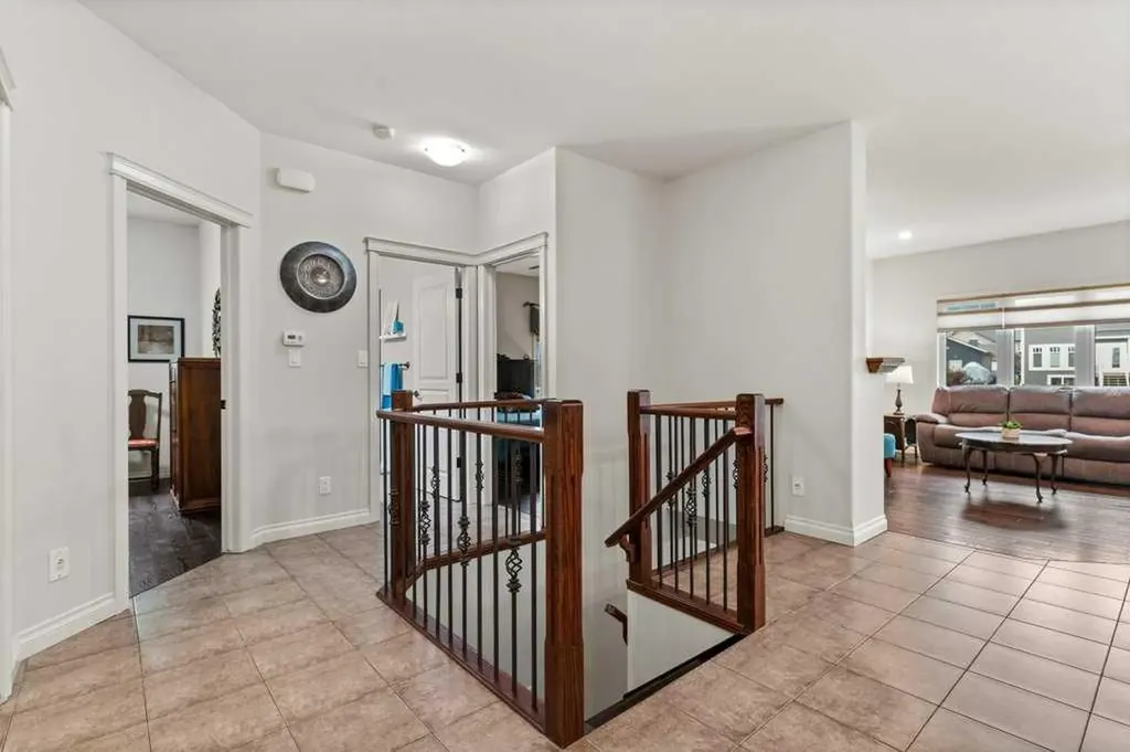 4112 45 Avenue Sylvan Lake AB T4S 0B9