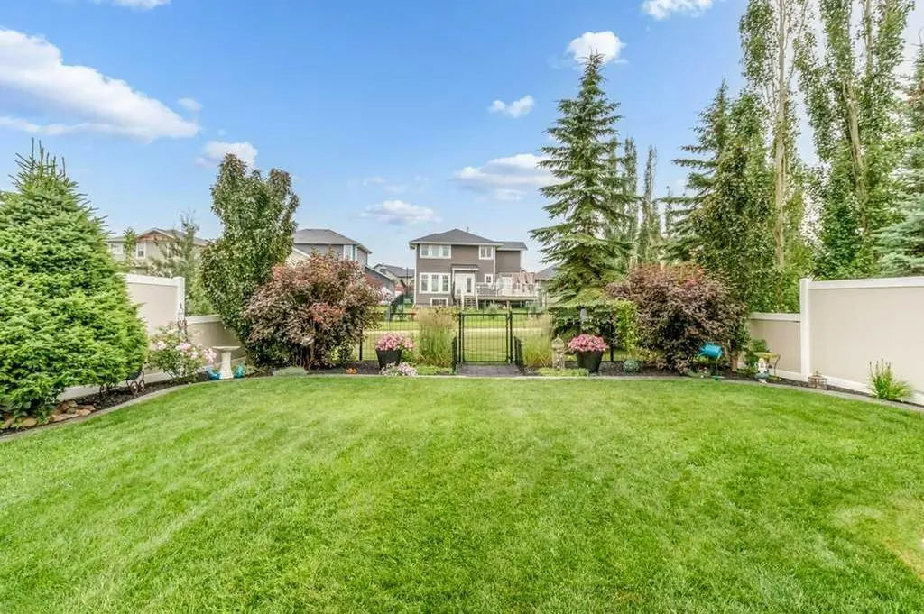 4112 45 Avenue Sylvan Lake AB T4S 0B9