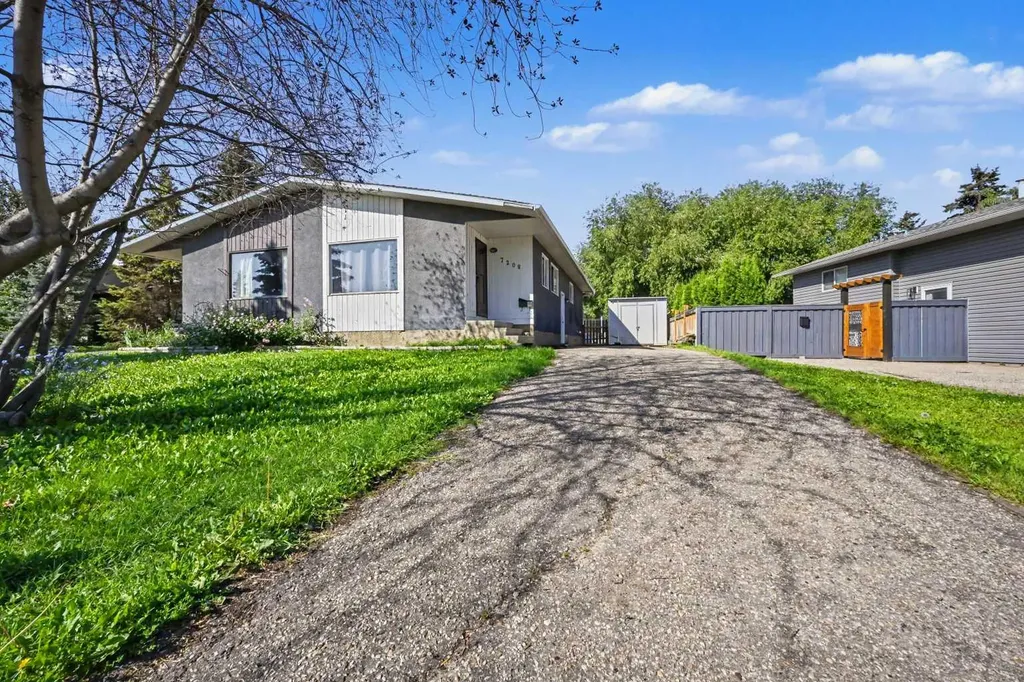 7208 99a Street Grande Prairie AB T8V 4Y4