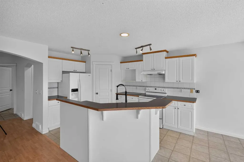 126 Bridlewood Way SW Calgary AB T2Y 3S8
