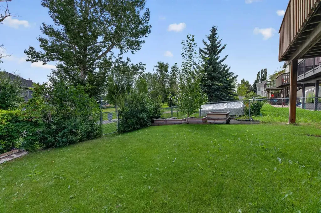 126 Bridlewood Way SW Calgary AB T2Y 3S8