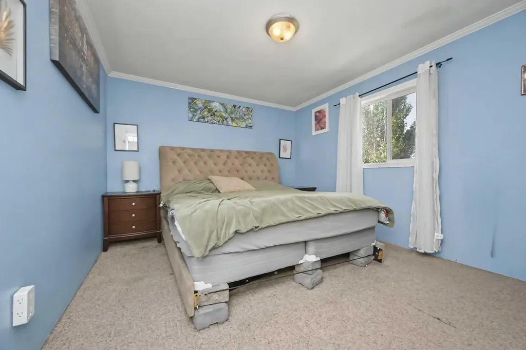 8 Pinnacle Way Grande Prairie AB T8W 2X6
