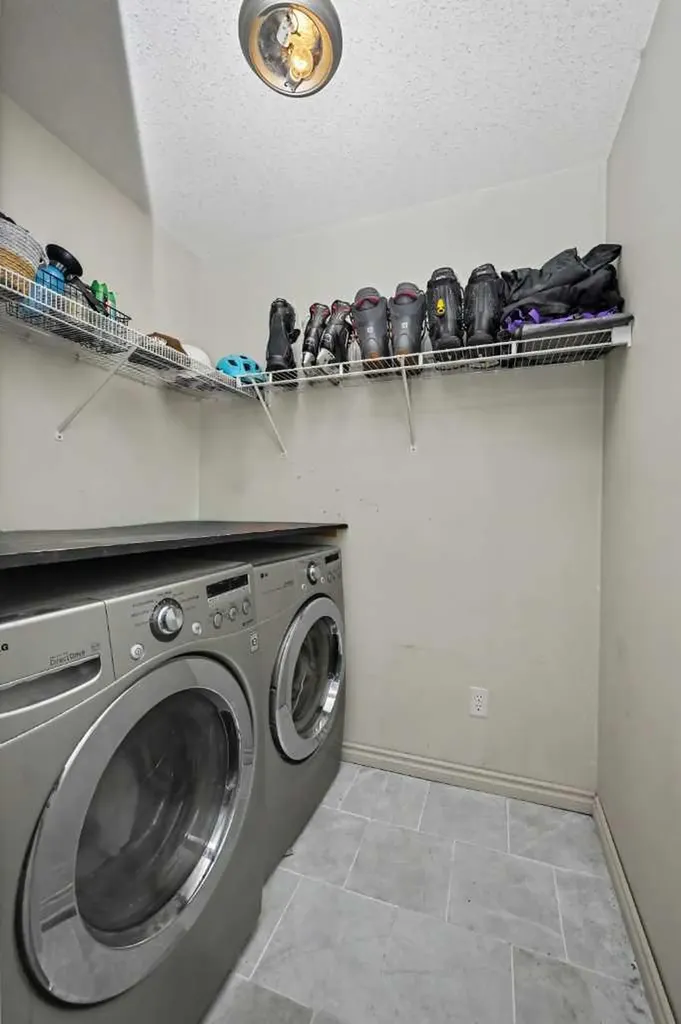 8 Pinnacle Way Grande Prairie AB T8W 2X6