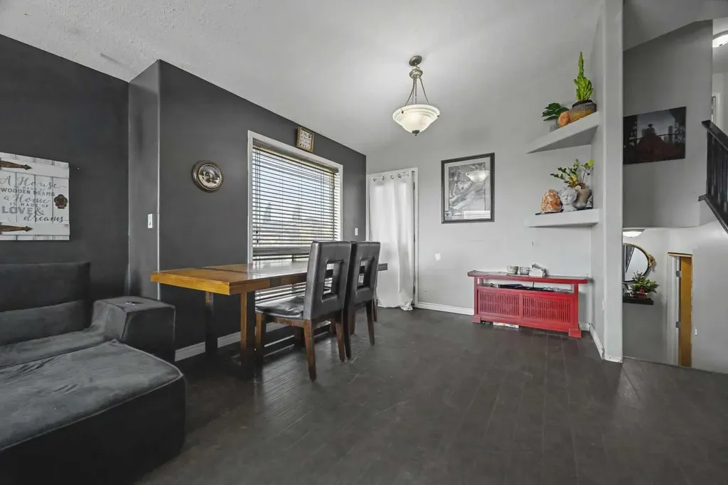 8 Pinnacle Way Grande Prairie AB T8W 2X6