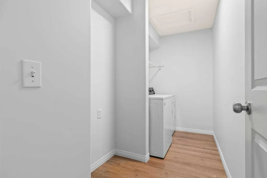 162 Millbank Hill SW Calgary AB T2Y2Z2