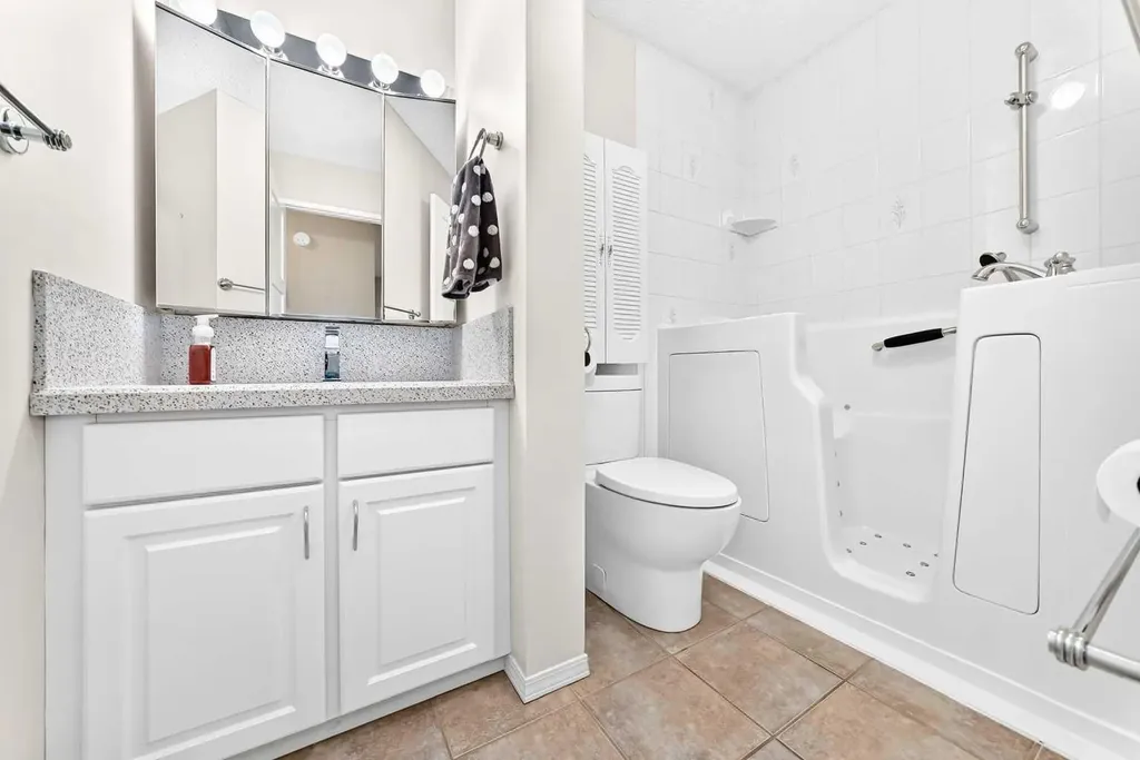 336 Rundlehill Drive NE Calgary AB T1Y2Y2