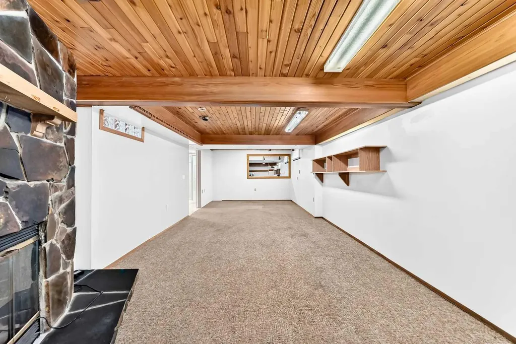 336 Rundlehill Drive NE Calgary AB T1Y2Y2