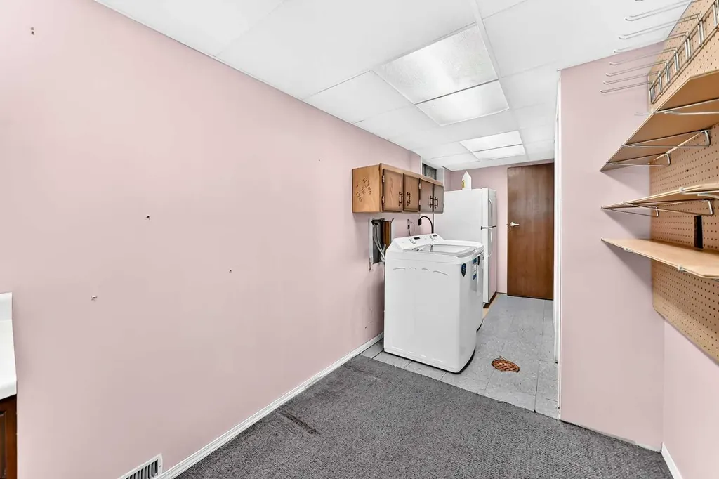 336 Rundlehill Drive NE Calgary AB T1Y2Y2
