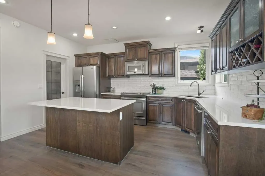 46 Bannerman Close Red Deer AB T4R 0L8