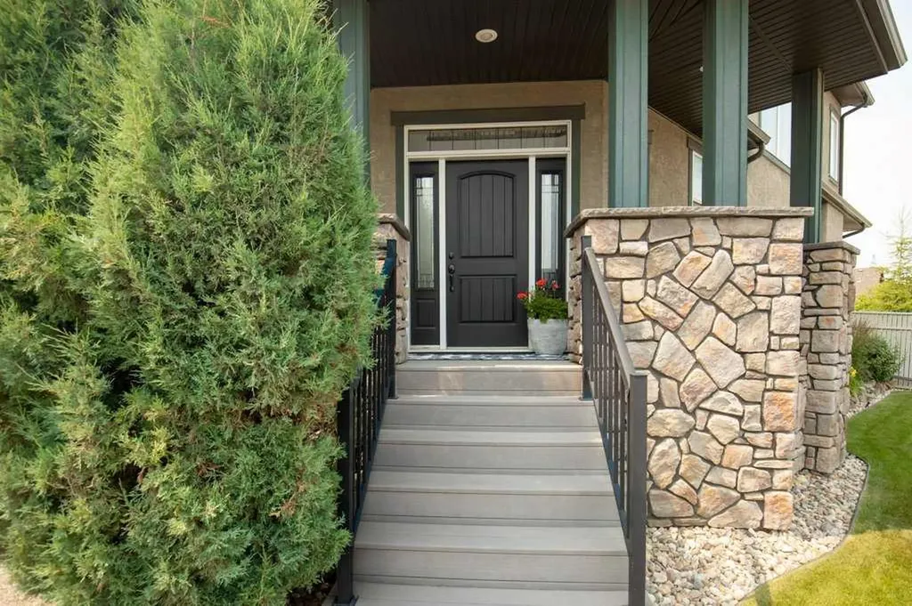 46 Bannerman Close Red Deer AB T4R 0L8