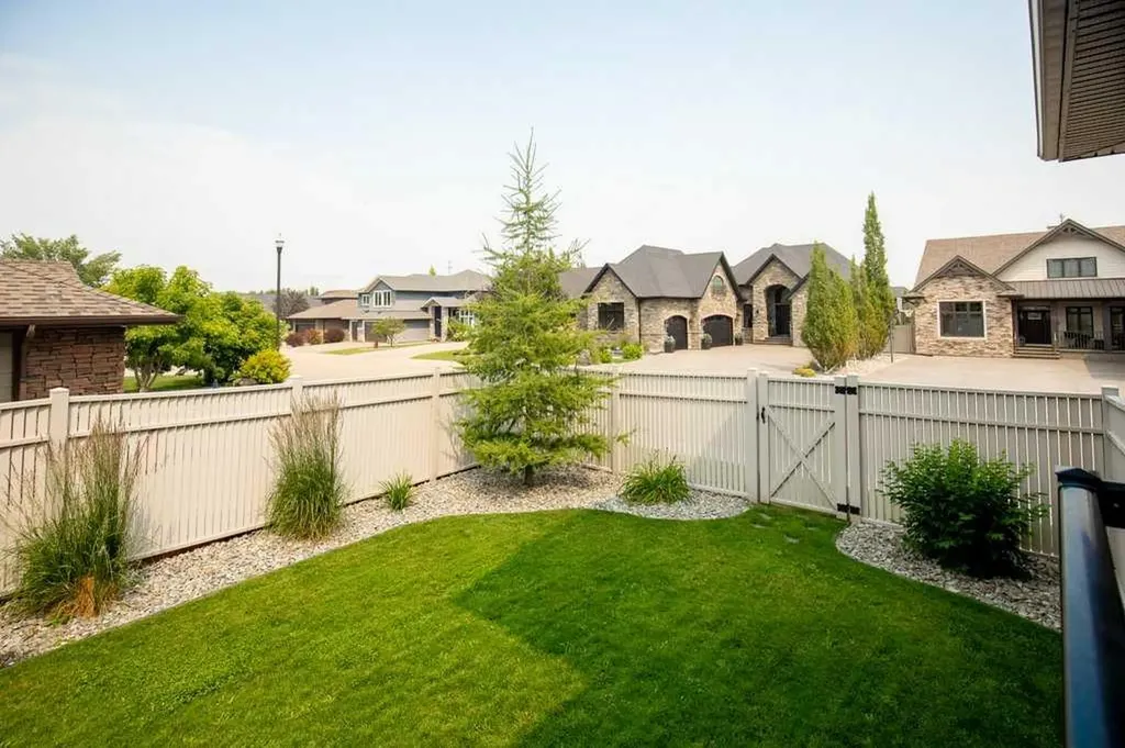 46 Bannerman Close Red Deer AB T4R 0L8