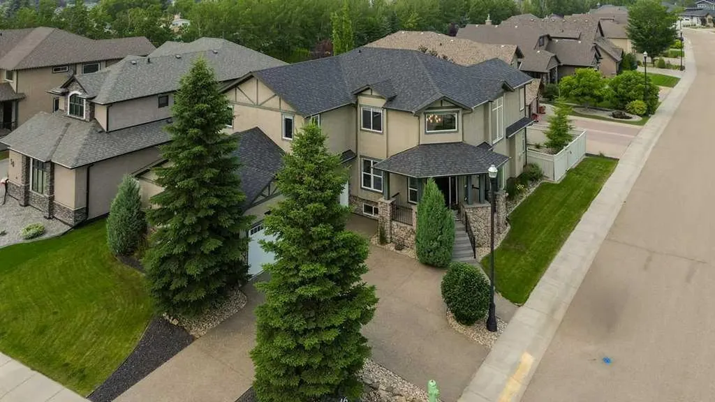 46 Bannerman Close Red Deer AB T4R 0L8