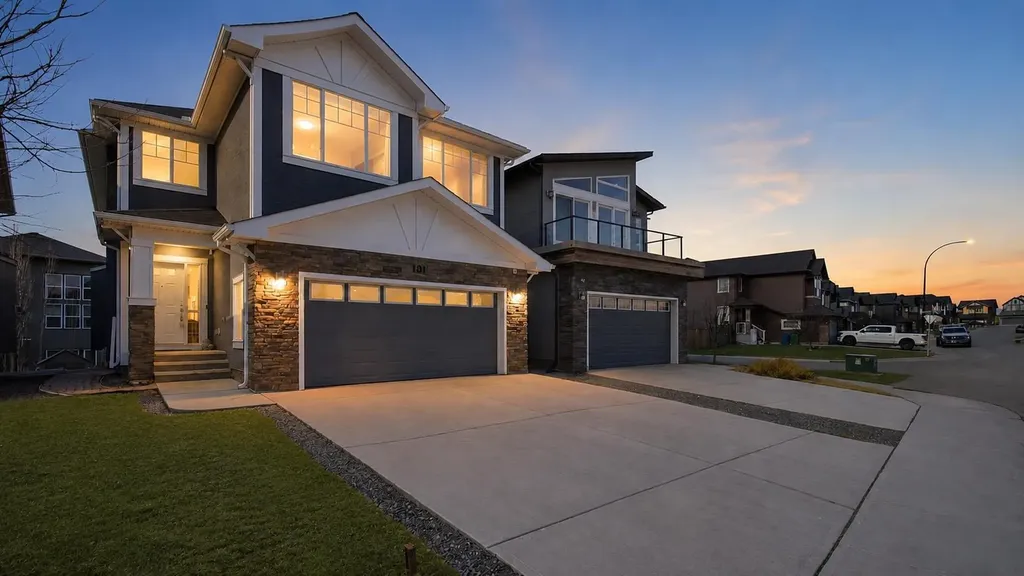 101 Evansborough Green NW Calgary AB T3P 0M8