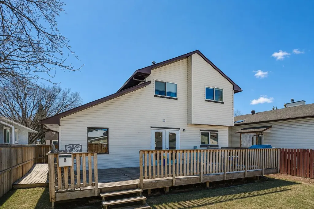 228 Marquis Place SE Airdrie AB T4A 1Y4