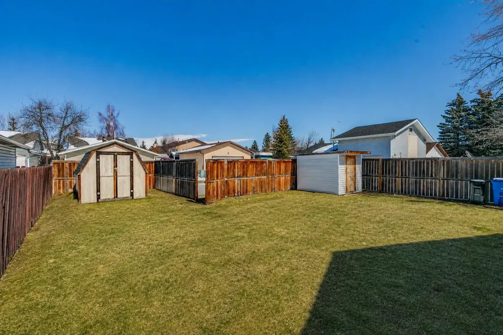 228 Marquis Place SE Airdrie AB T4A 1Y4