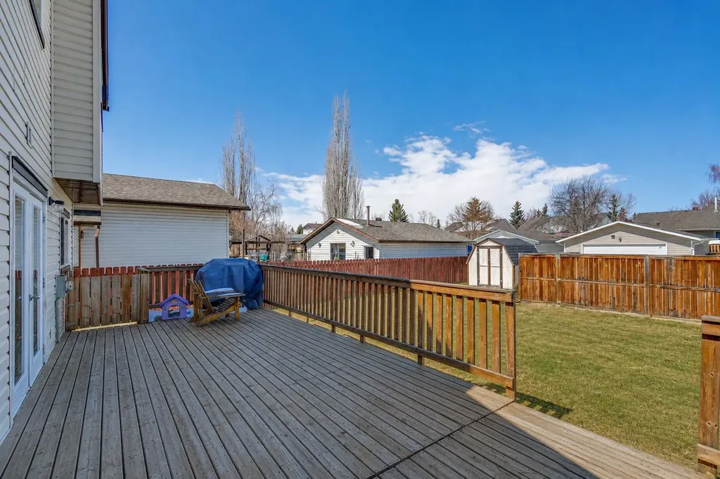 228 Marquis Place SE Airdrie AB T4A 1Y4