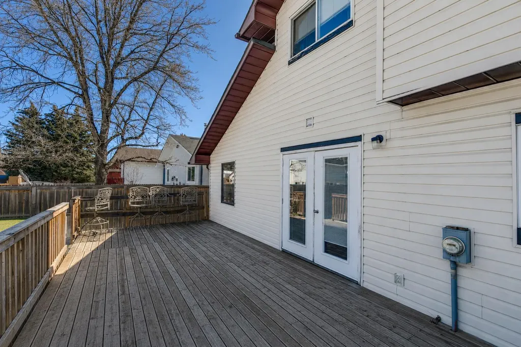 228 Marquis Place SE Airdrie AB T4A 1Y4