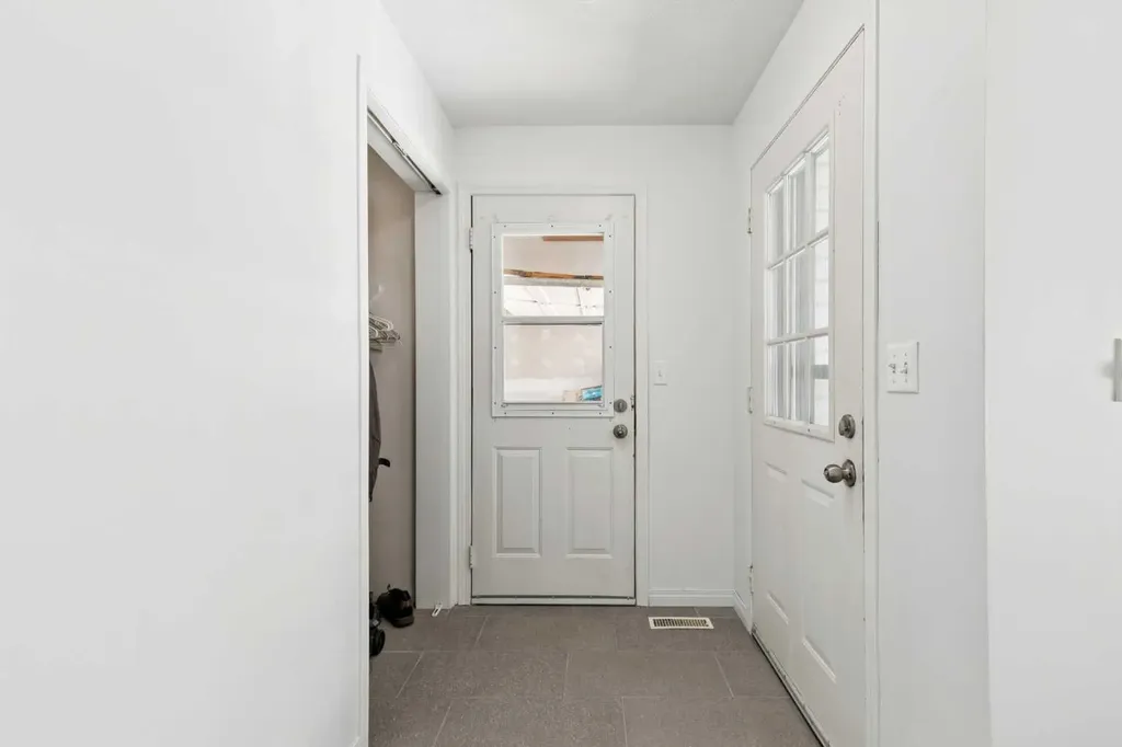 228 Marquis Place SE Airdrie AB T4A 1Y4