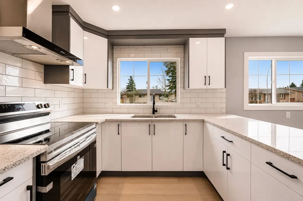 755 Penbrooke Road SE Calgary AB T2A 3T3