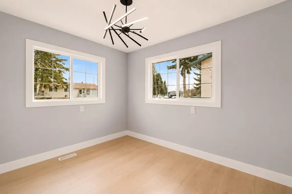 755 Penbrooke Road SE Calgary AB T2A 3T3