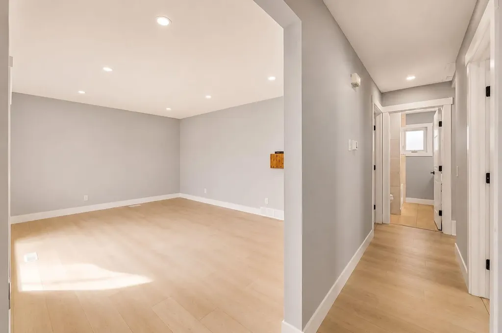 755 Penbrooke Road SE Calgary AB T2A 3T3