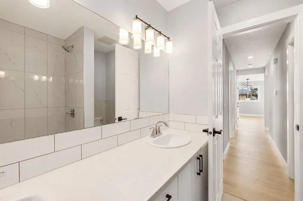 755 Penbrooke Road SE Calgary AB T2A 3T3