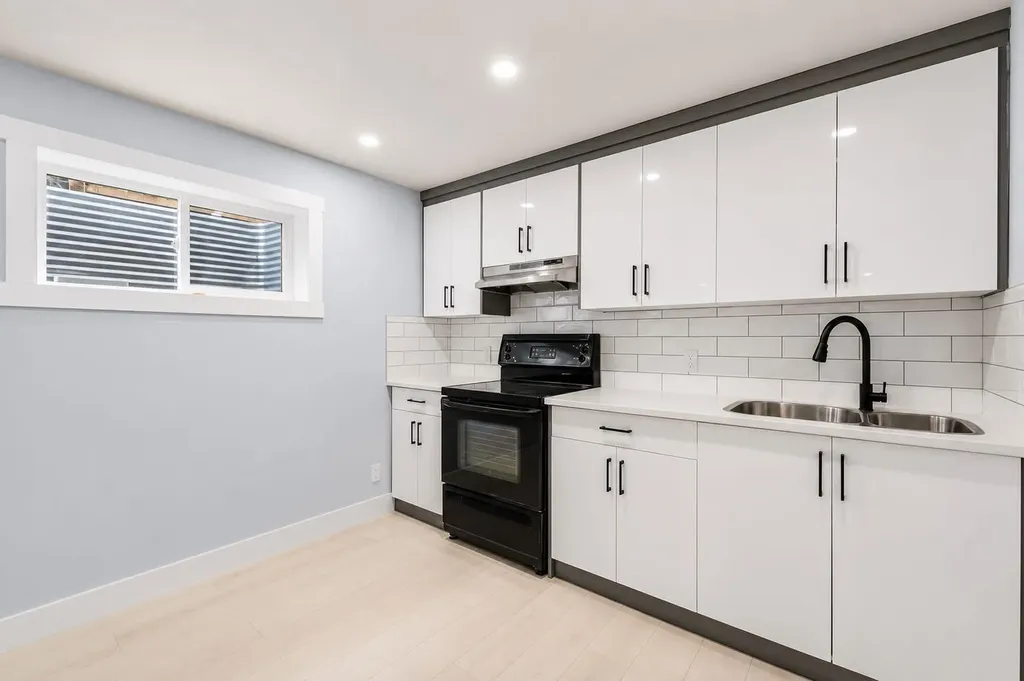 755 Penbrooke Road SE Calgary AB T2A 3T3