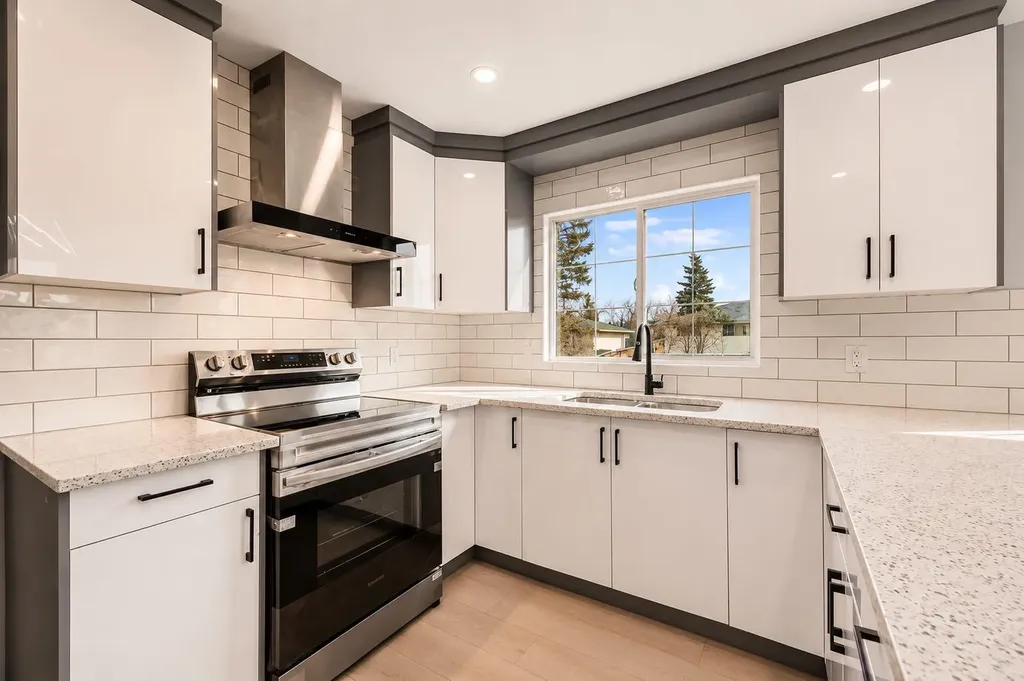 755 Penbrooke Road SE Calgary AB T2A 3T3