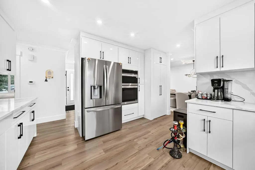 615 Marian Crescent NE Calgary AB T2A 2Y5