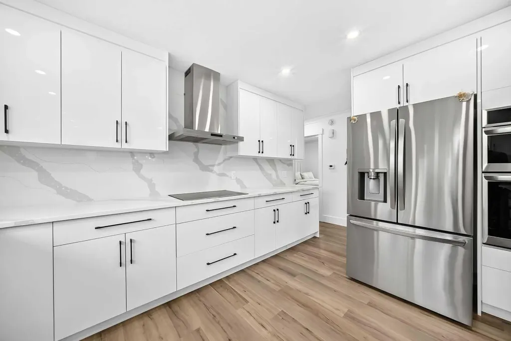 615 Marian Crescent NE Calgary AB T2A 2Y5