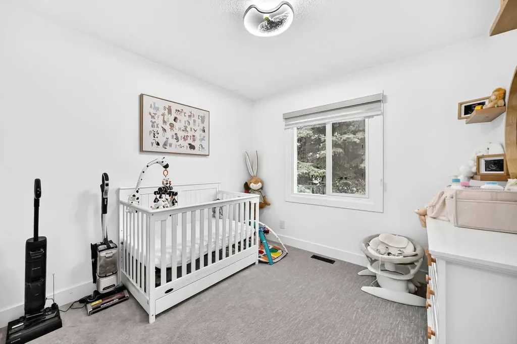 615 Marian Crescent NE Calgary AB T2A 2Y5