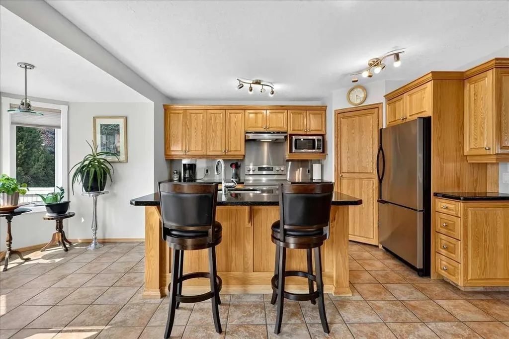 23 Cranfield Crescent SE Calgary AB T3M 1A6