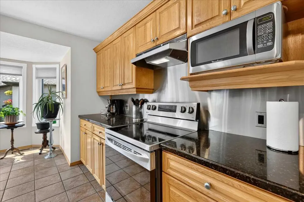 23 Cranfield Crescent SE Calgary AB T3M 1A6