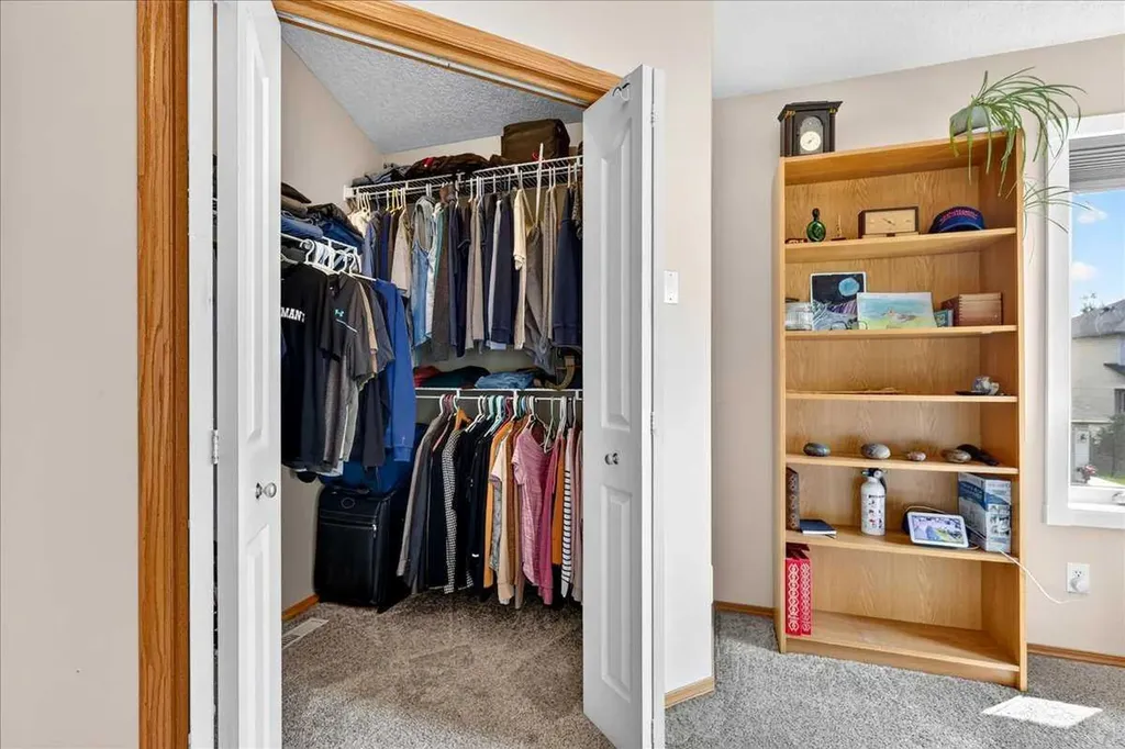 23 Cranfield Crescent SE Calgary AB T3M 1A6