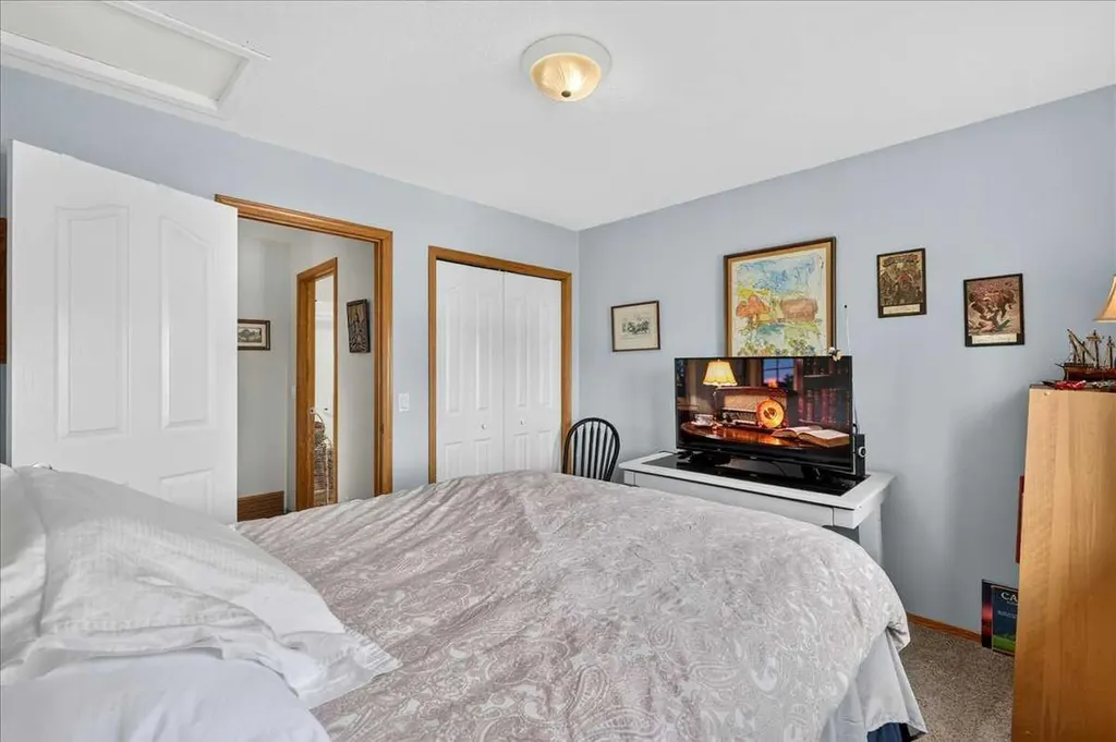 23 Cranfield Crescent SE Calgary AB T3M 1A6