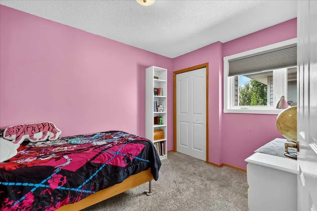 23 Cranfield Crescent SE Calgary AB T3M 1A6