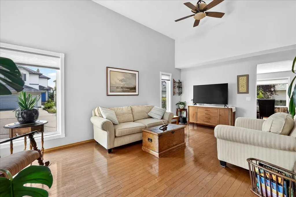 23 Cranfield Crescent SE Calgary AB T3M 1A6