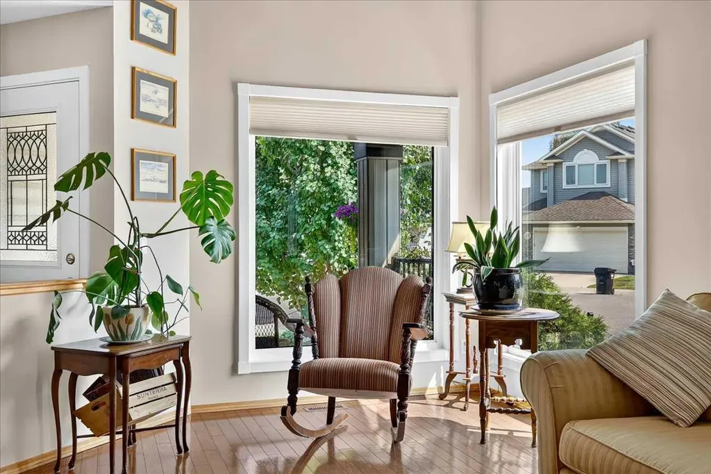 23 Cranfield Crescent SE Calgary AB T3M 1A6