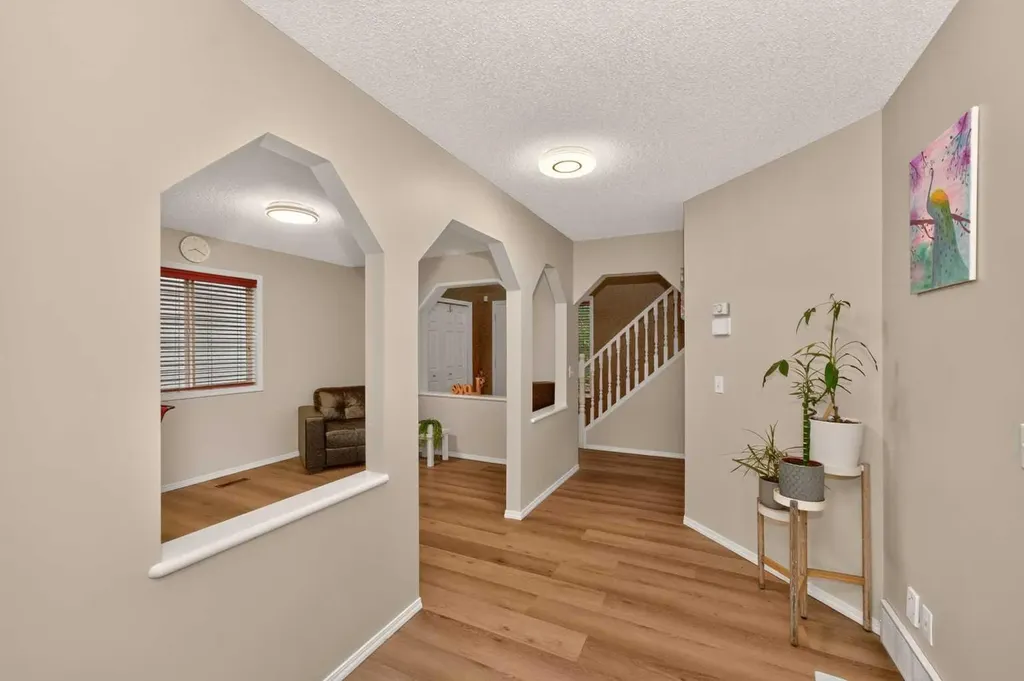 137 Douglas Glen Manor SE Calgary AB T2Z 3Y5