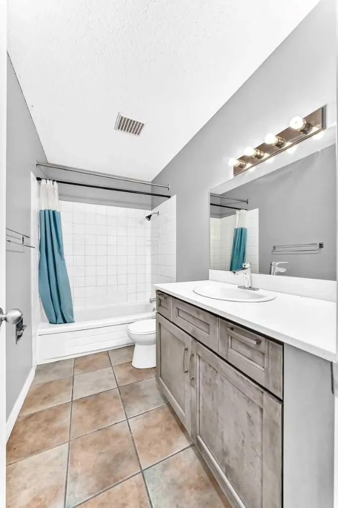 514 Whitehill Place NE Calgary AB T1Y3G8