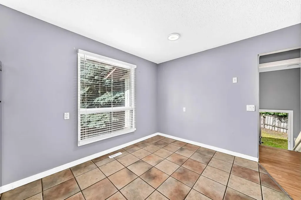 514 Whitehill Place NE Calgary AB T1Y3G8