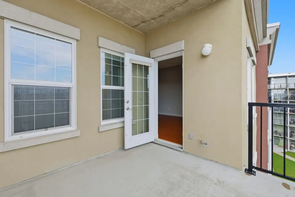 11811 Lake Fraser Drive SE Calgary AB T2J7J4
