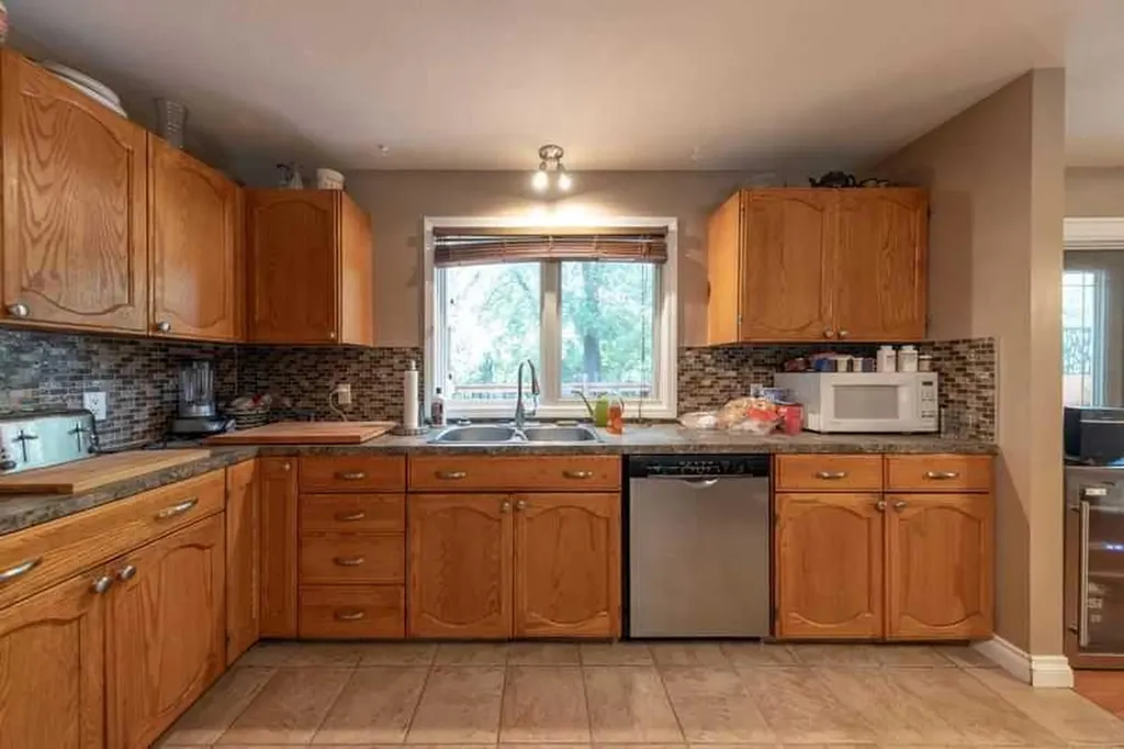 2903 58 Avenue Lloydminster AB T9V1X7