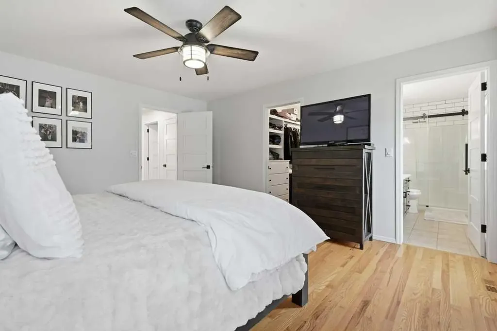 23 Dann Close Red Deer AB T4R 2N3